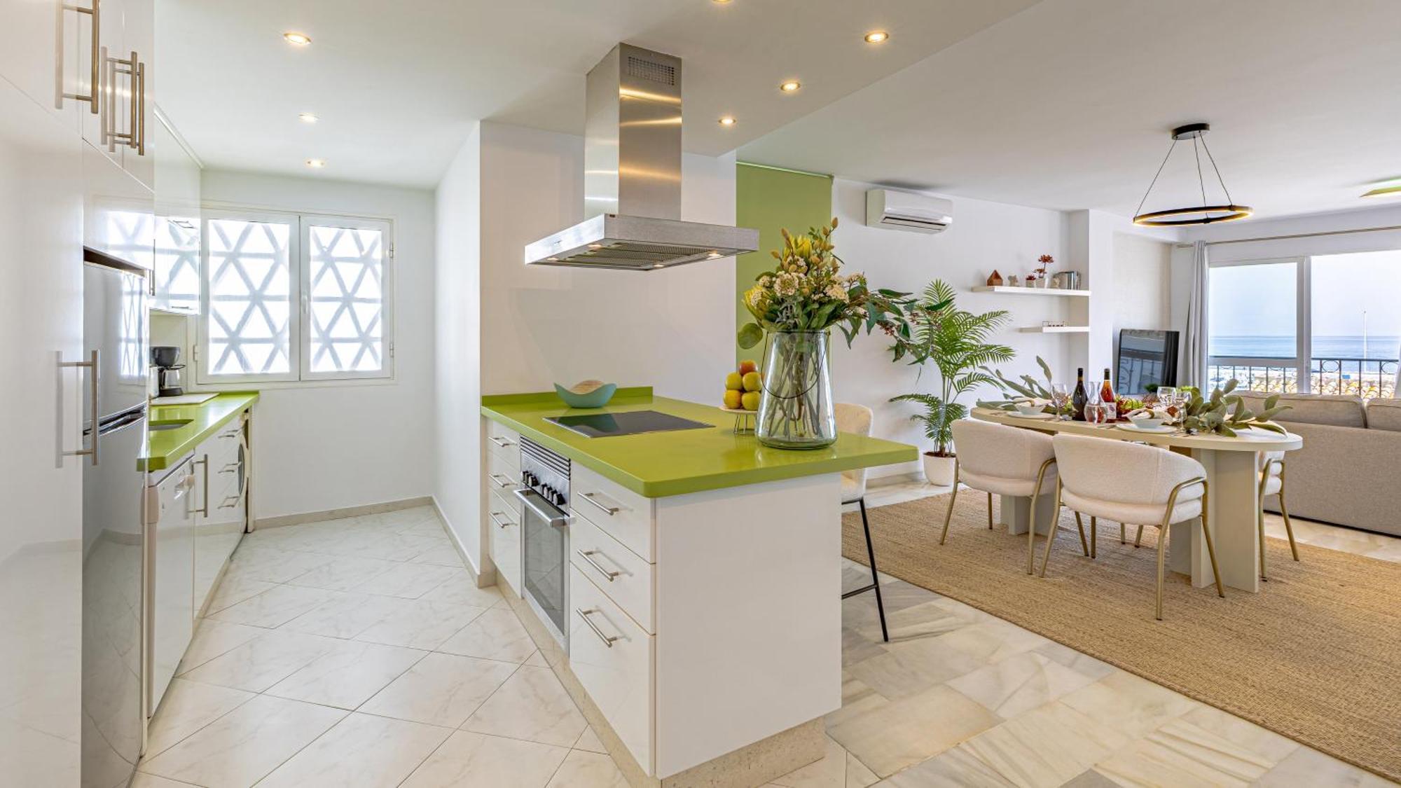 Vacation Marbella I Sea Views, 24-7 Security, Parking, Walk To Everything In Luxurious Puerto Banus מראה חיצוני תמונה